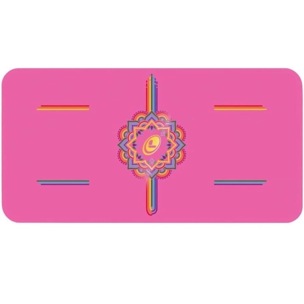 Liforme Rainbow Yoga Pad in Grateful Pink